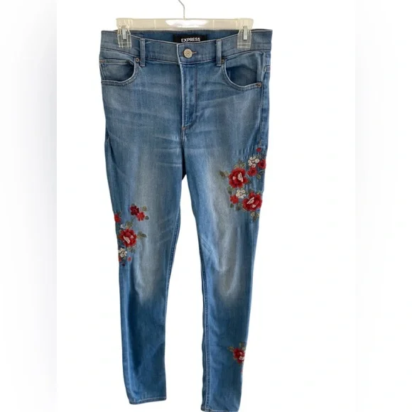 Express Women's legging Jeans with Red Floral Embroidery - Picture 3 of 6